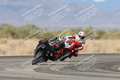 media/Nov-16-2025-Race Pace (Sun) [[8c5fa54630]]/Verified Riders/7-Turn 4 (1155am)/